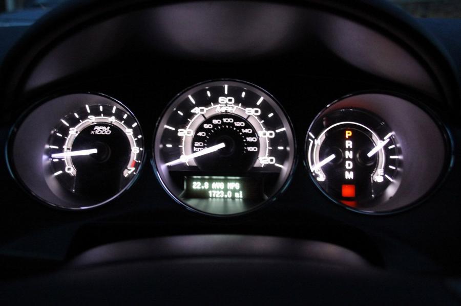 Lincoln MKZ 2010 года  (фото 21 из 211)